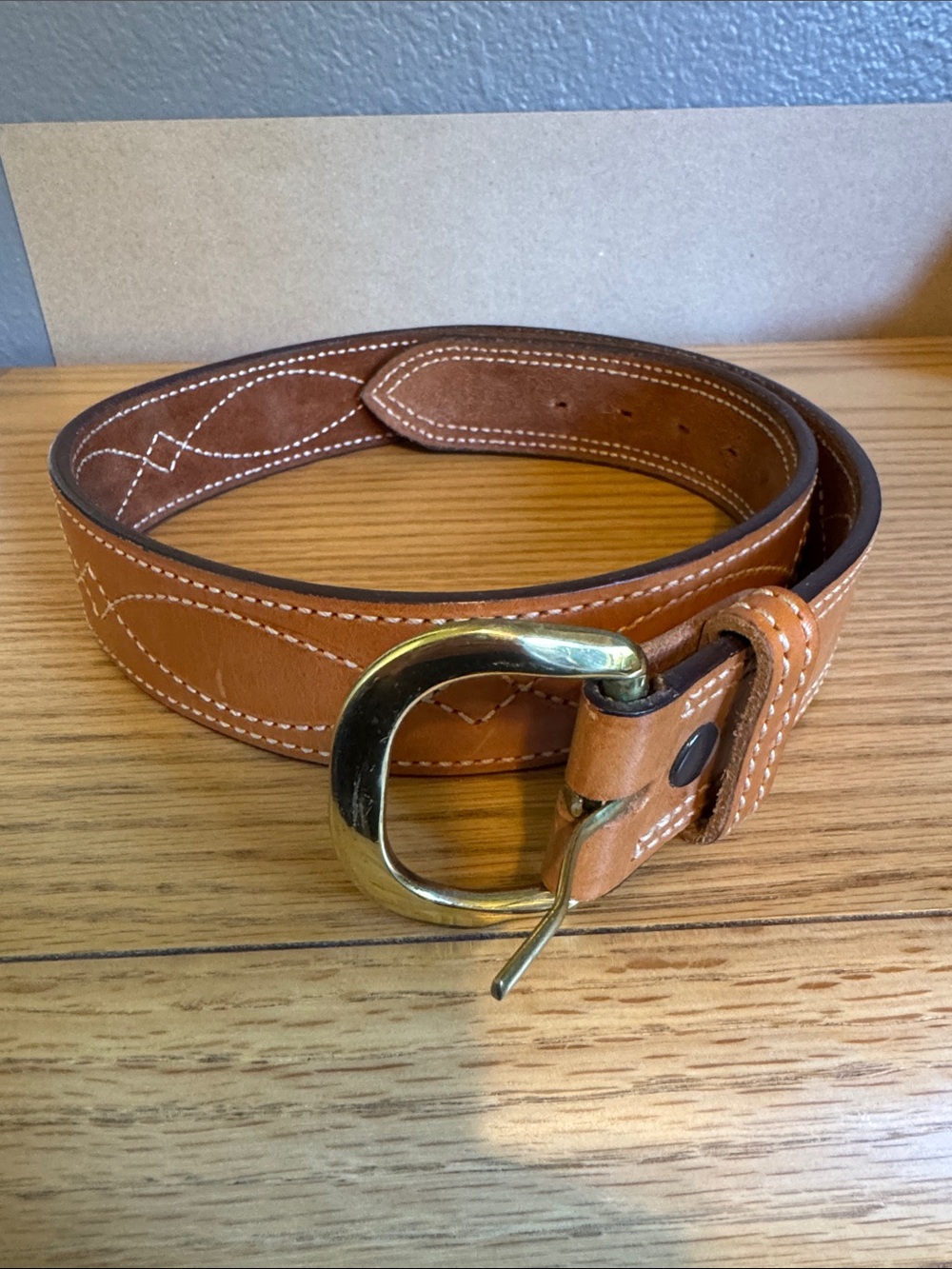 Men’s Bianchi brand leather gun belt. Size medium model 34#B9.